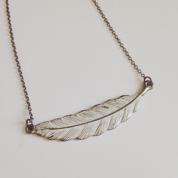 Reversible Feather Bar Necklace