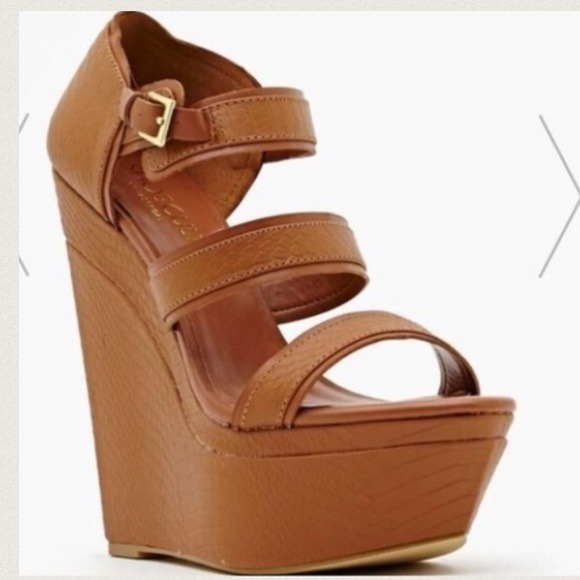 Shoecult Shoes - ⚡️Sale⚡️Isis Wedge ( Size 5.5 Available)