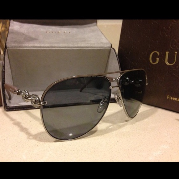 New Authentic Gucci Aviator Polarized Sunglasses