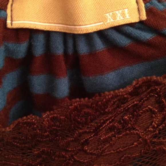 🚫SOLD BUNDLE🚫Brown & Teal Stripes Top 🌸 - Picture 2 of 4