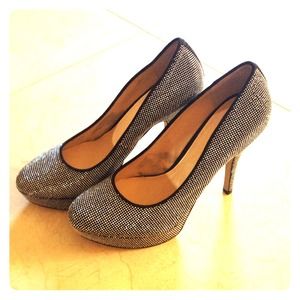 Enzo Angiolini platform party pumps