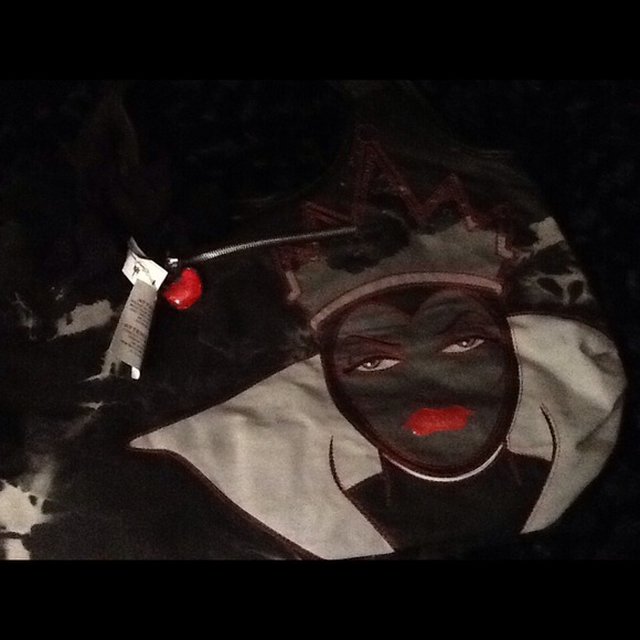 Nwt Snow White tote /necklace bundle RESERVED