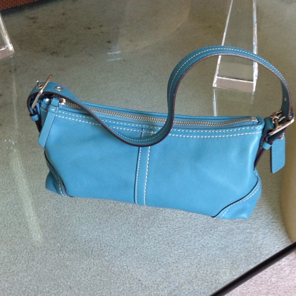 Bundle 🌸🌸RARE - AUTHENTIC COACH LEATHER SMALL SA - Picture 1 of 4