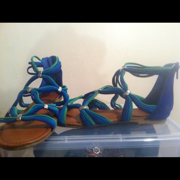 Blue/green fun sandals