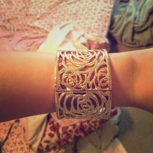 Gold bracelet