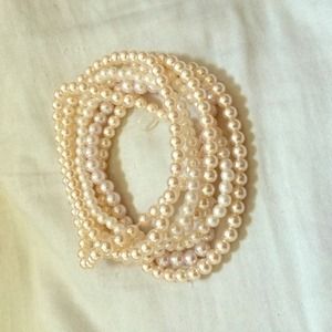New pearls bracelet