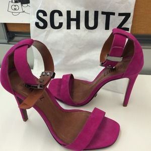 Brazilian designer shoes SCHUTZ!