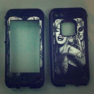 IPhone 5 life proof case