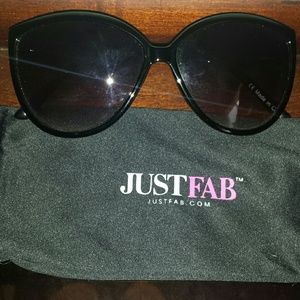 SOLD! Just Fab fiji sunglasses