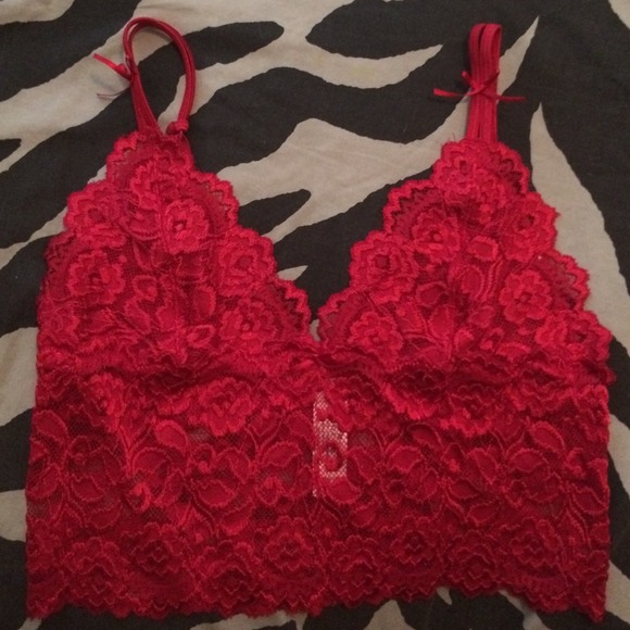 Cabernet Tops - 🚫🚫BUNDLED🚫🚫Red Lace Cabernet Bralette ❤️💋