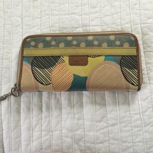 Fossil wallet