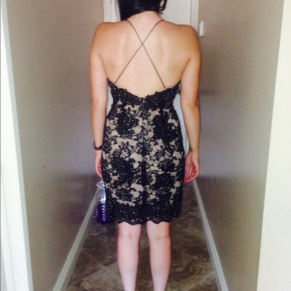 Jovani - Picture 3 of 3