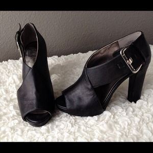 Black Nine West open toe shoe/bootie