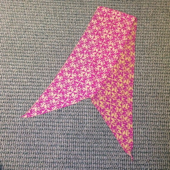 Missoni Scarf - Picture 4 of 8