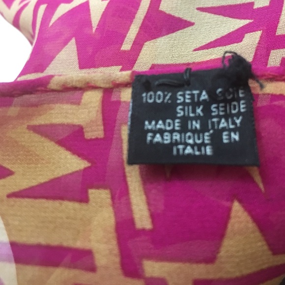 Missoni Scarf - Picture 7 of 8