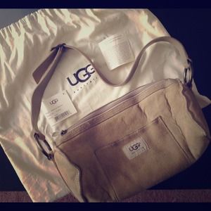 Ugg Medium Barrel Suede Bag