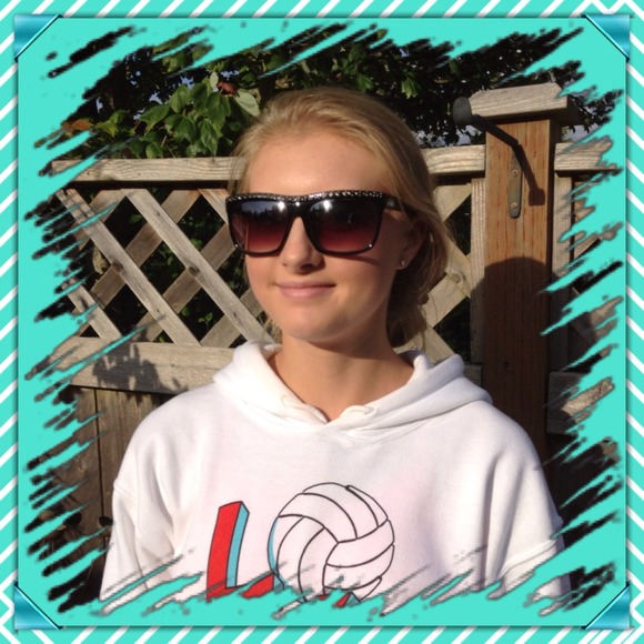 🎉HOST PICK🎉 ⚡REDUCED ⚡RHINESTONE BLING SUNNIES🌞 - Picture 2 of 3