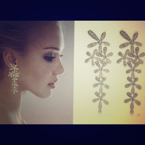 Rhinestone Flower Earrings
