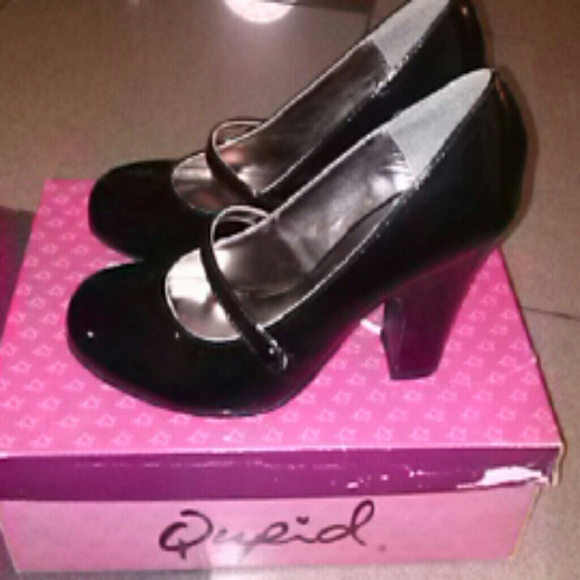 Brand new in box black shoes - Picture 2 of 2