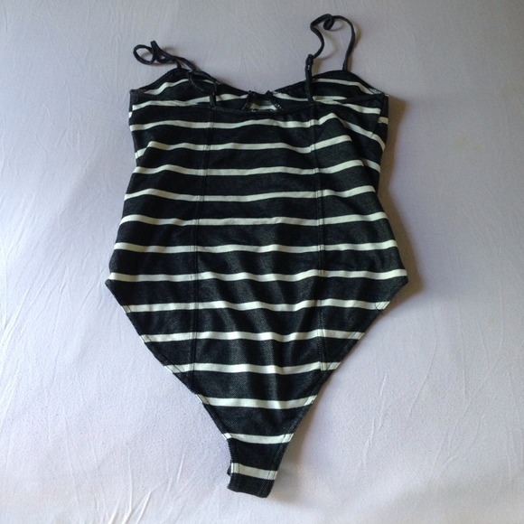 Body suit - Picture 2 of 3