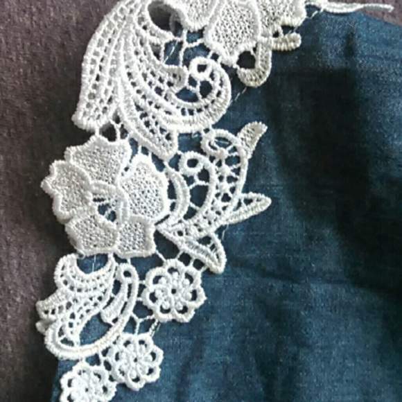 BUNDLED NWOT Blue romper with lace accents! - Picture 2 of 3