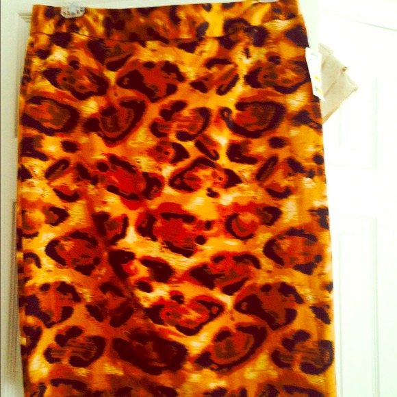 👠👠Brand New Leopard Print Skirt👠👠