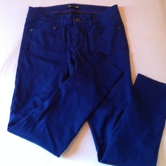 Jeans - Picture 2 of 3