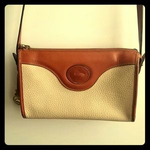 Dooney & Bourke Cross Body Bag