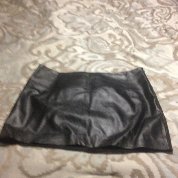 Express mini skirt