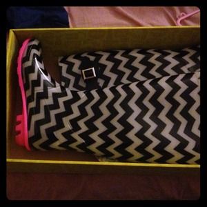 Charlotte Russe rain boots