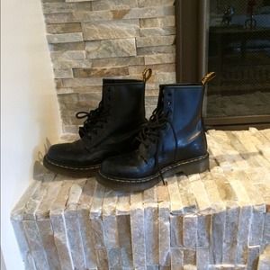 Dr. Martens Women's 1460 Original Boot in Black