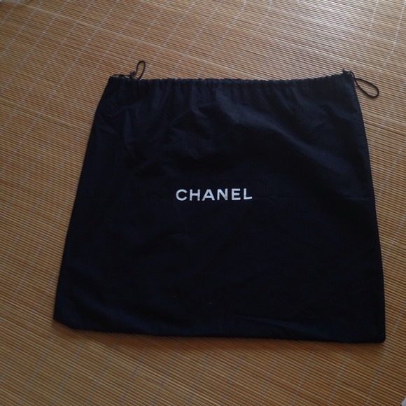 ❗️SOLD❗️💯% Authentic Chanel dustbag