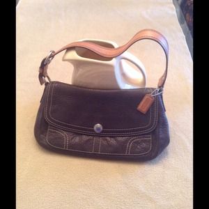 "REDUCED" Coach Vintage Handbag All leather