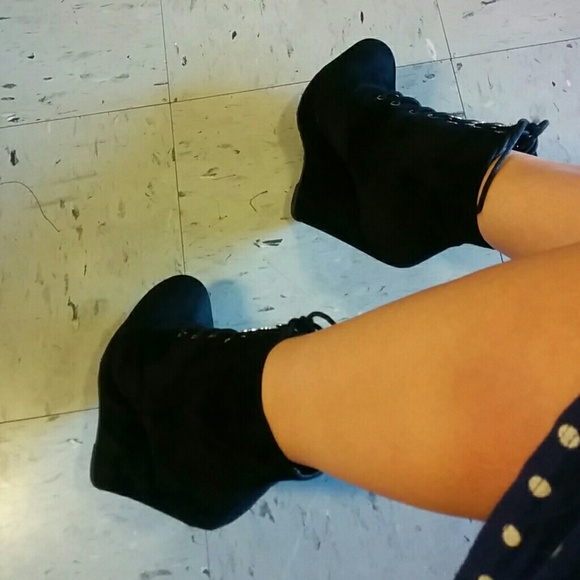 Wedge booties