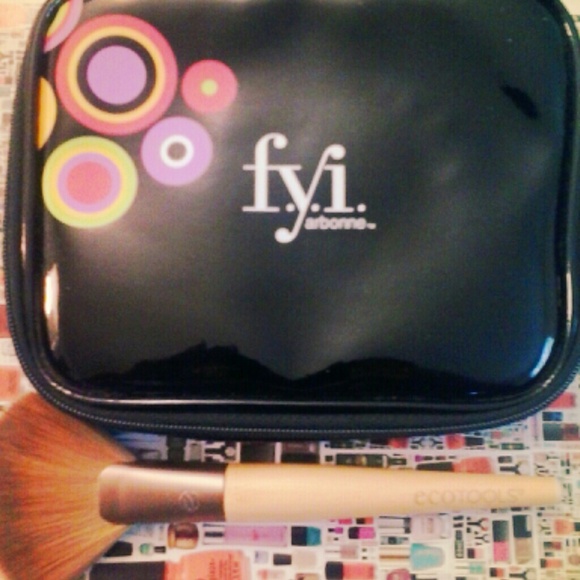 ~SOLD~ Travel brush case