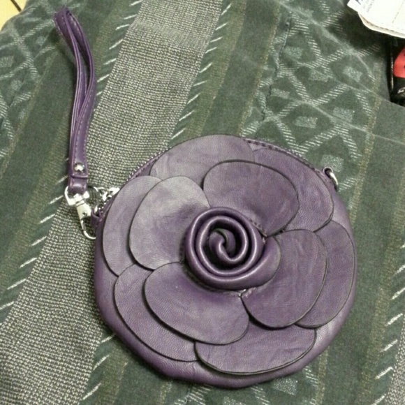 🎉🎉HP🎉🎉 Purple Rose wristlet