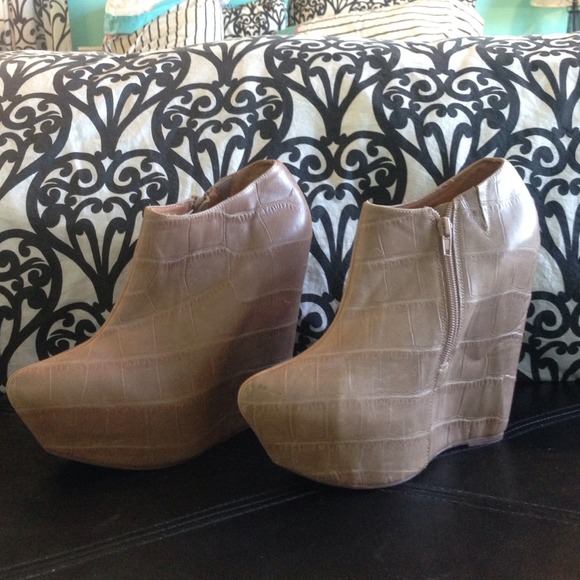 Jeffrey Campbell Zoe Bootie