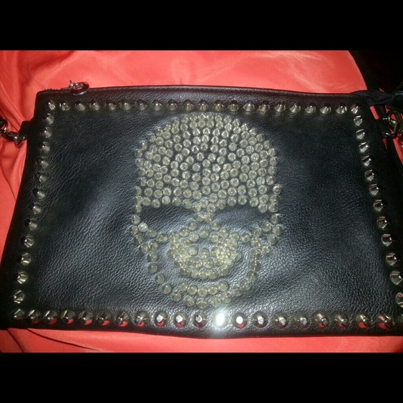 *SOLD* Studs & Spiked skull Cross body handbag - Picture 3 of 4