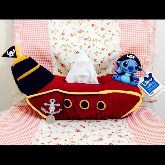 Stitch Tissue Box holder