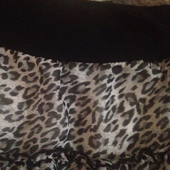 Leopard grey Black Chiffon Skirt sz M - Picture 2 of 3
