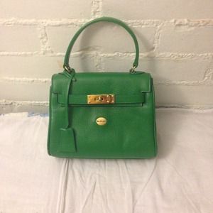 Macdouglas Kelly bag! Popular Parisienne brand!