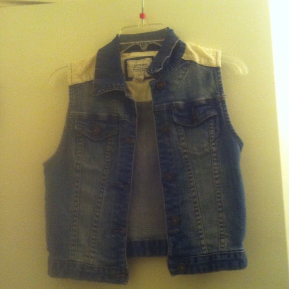 Forever 21 denim jacket with back lace