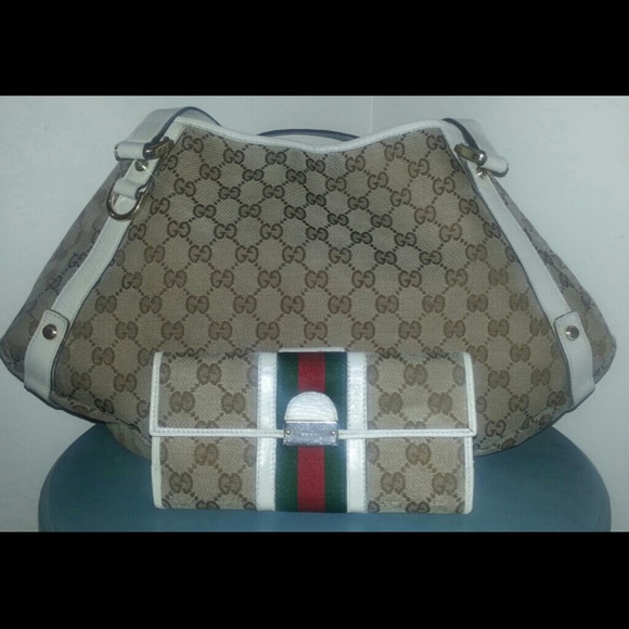 SOLD. Abbey Gucci Tote and Matching Wallet