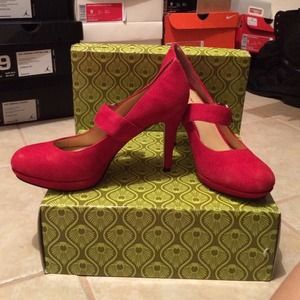 Gianni Bini Brand New with Box