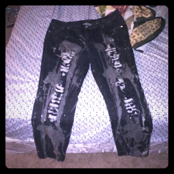 Black bleached ripped skinny jeans