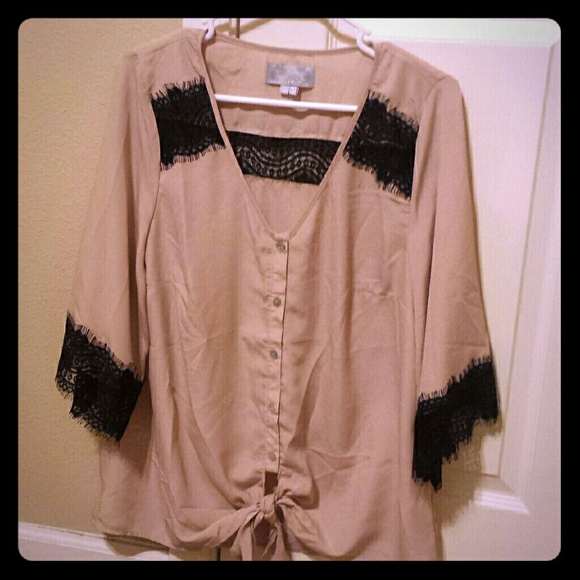 Nasty Gal lace 3/4 sleeve top