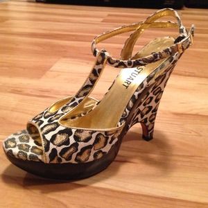 Colin Stuart Glittery Cheetah Print Heels