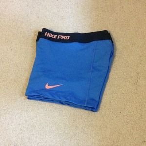 Women's Nike Pro Compression 2.5"