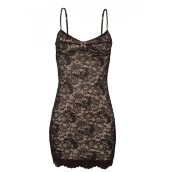 wilfred Dresses & Skirts - BLACK WILFRED LACE DRESS