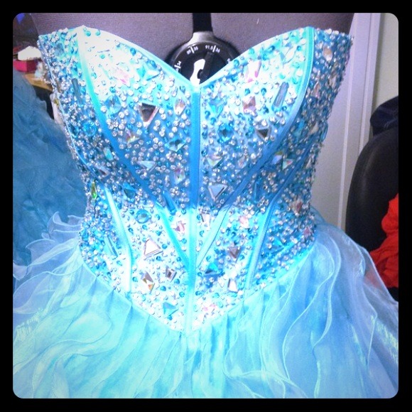 A beautiful princess prom dress!